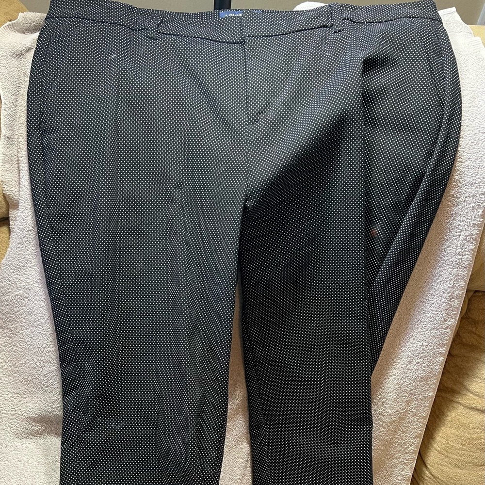 Old navy pixie pants.   Size 16. Black/white dots